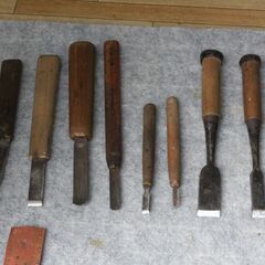 木工用の鑿とその他の木工刃物。全て昭和40年頃のものです。のみは...