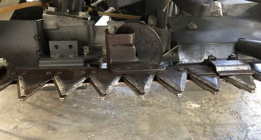 SOLD OUT】美品！ 清掃・整備済み 三菱 コンバイン VMA215G 全面刈り