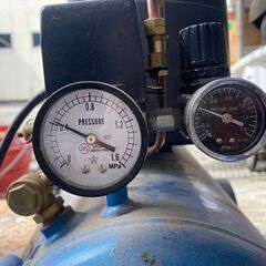 エアーコンプレッサー AM15-25 100V 1.5馬力 E-VALUE 25L (D4445ahxY)