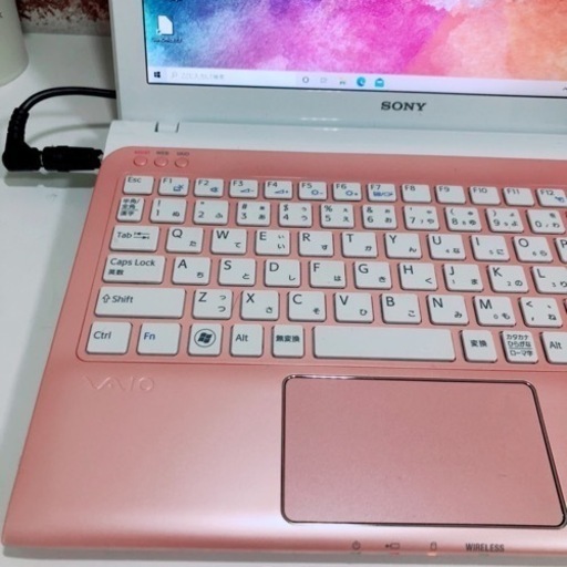 イチゴミルク色のSONY製PCです♡コンパクトでかわいいですよ(//∇//) イチゴミルク色のSONY製PCです♡コンパクトでかわいいですよ(//∇