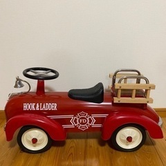 Hook&Ladder アルタバーグ　消防車　乗用玩具