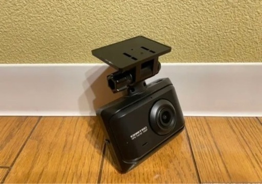 美品　COMTEC コムテック  前後カメラ　安全運転支援機能付　ZDR016