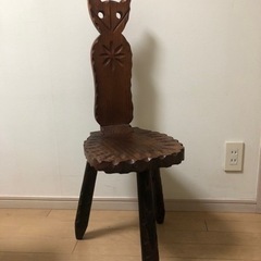 猫モチーフの椅子と机