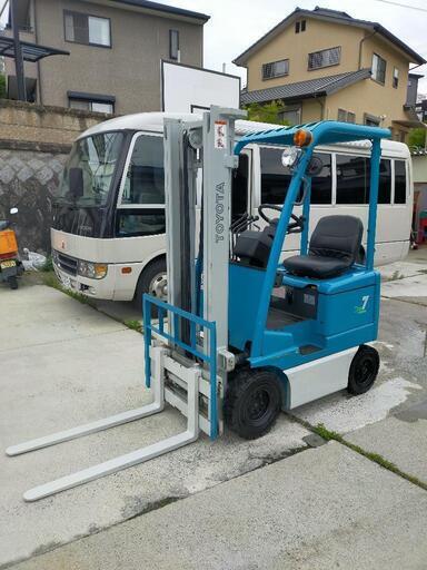 フォークリフト 車体 700kg サイドシフト付