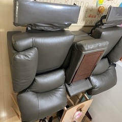 ラルーキー電動リクライニングソファー❗️更に値下げ