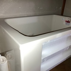 LIXIL 浴槽 1100サイズ　設置型　未使用品（お湯菅用の穴...