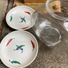 金魚鉢と皿