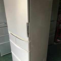 2014 Sharp 440L- 欠けている部分。 無料配達