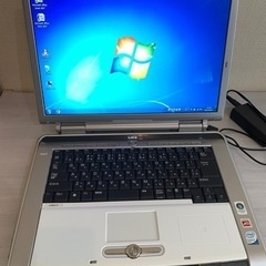 NEC Lavie LL800/Hノートパソコン15.4型。画面綺麗。