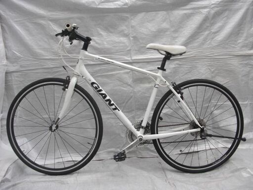 GIANT（ジャイアント） ESCAPE R3（エスケープR3） クロスバイク 管理