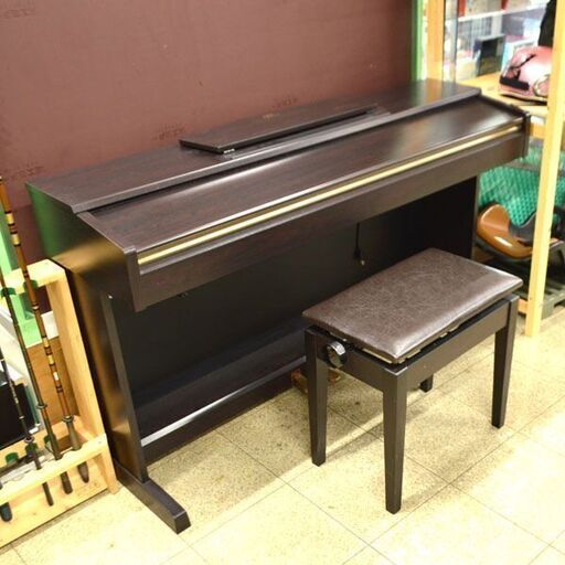 YAMAHA ARIUS アリウス 電子ピアノ デジタルピアノ 88鍵 3本ペダル