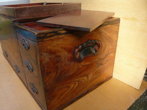 長火鉢（関東火鉢）ケヤキ材猫板付き