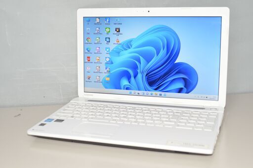 最新Windows11+office 爆速SSD240GB 東芝Dynabook T453/33LWM Celeron/メモリ4GB/無線内蔵/HDMI/DVDマルチ/WEBカメラ搭載/便利なソフト多数