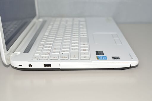 最新Windows11+office 爆速SSD240GB 東芝Dynabook T453/33LWM Celeron/メモリ4GB/無線内蔵/HDMI/DVDマルチ/WEBカメラ搭載/便利なソフト多数 最新Windows11+office 爆速SSD240GB 東芝Dynabook T453/33LWM Celeron