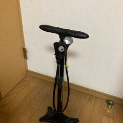 自転車の空気入れ