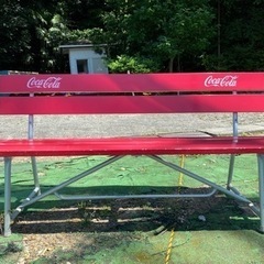 コカコーラ　ベンチ