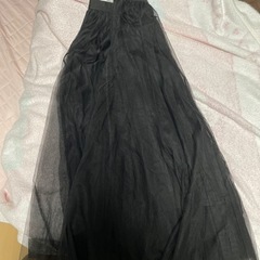 スカート黒