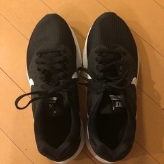 【決まりました】NIKE スニーカー【23㎝】