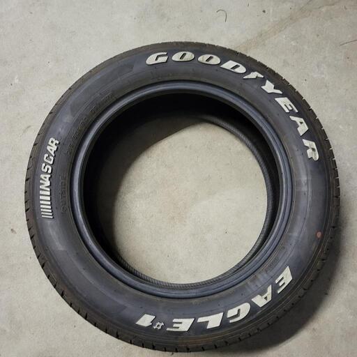 ハイエース　　グッドイヤー　215/60/R17