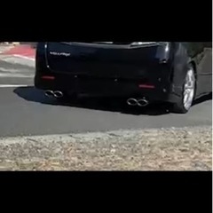 アルファード　ヴェルファイア　4本出しマフラー