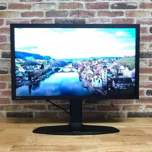 即日受渡❣️東芝4Kモニター32型　お洒落なデザインですっきり12500円