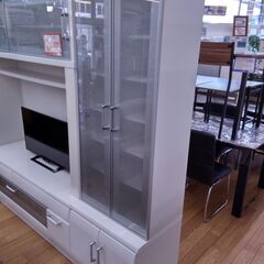 収納付テレビ台　枠付きテレビ台