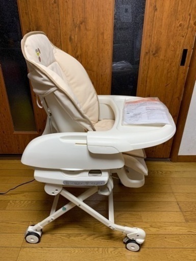 コンビ　ハイローチェア