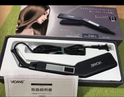 ❽ ヘア ストレートアイロン MAX210℃ タッチパネル式 濡れた髪もOK