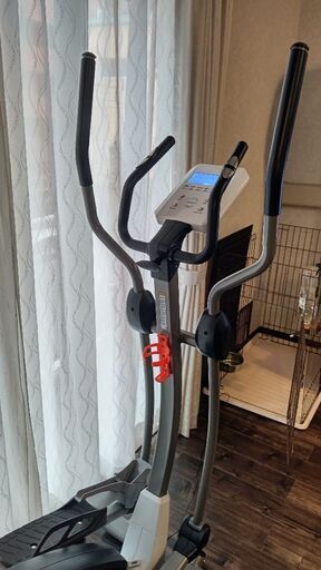 フィットネス、トレーニング 引取待ちです。クロストレーナー
