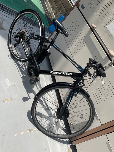 クロスバイク　電動アシスト自転車　電動自転車