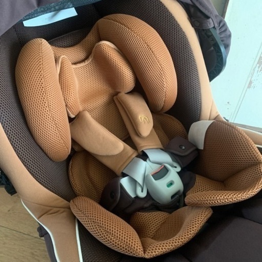 取引中＞エールベベ ☆ チャイルドシート ☆ クルットNT2 プラウド