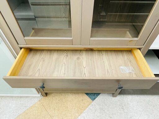 IKEA(イケア) HEMNES(ヘムネス) コレクションケース 定価￥56,123 食器棚 パイン無垢使用