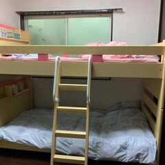こども・大人でも使用可能の二段ベッド１００００円で譲ります