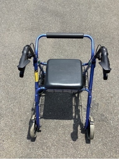 介護 ハッピーII NB 歩行車  リサイクルショップ宮崎屋　佐土原店22.6.23F 介護 ハッピーII NB 歩行車 リサイクルショップ宮崎屋 佐土原店22.6.23F