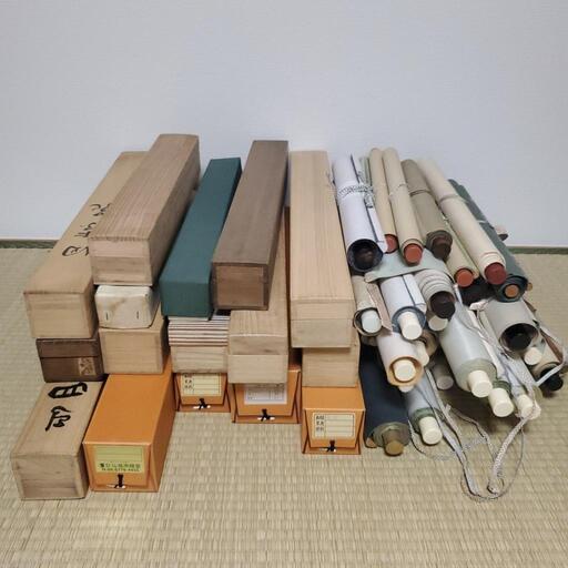 【決定済】掛け軸 掛軸 木箱 共箱 まとめ売り 大量 書 美術品 48本 まとめて