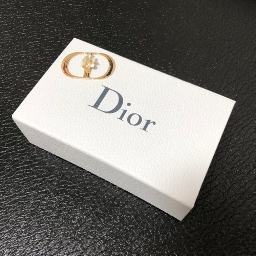 【週末限定価格】LEA Dior Two-Loop Bracelet チョーカー 週末限定価格】LEA Dior Two-Loop Bracelet チョーカー