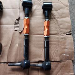 リヤアッパーアーム