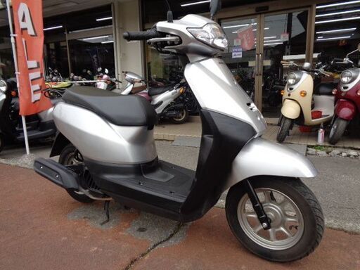NO.4348　タクトベーシック　水冷４サイクルエンジン　フューエルインジェクション車　シルバー　☆彡