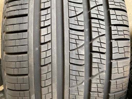 中古タイヤ　265/45R20