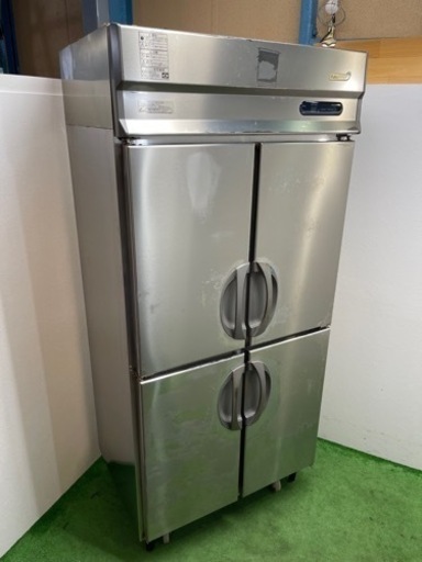 フクシマ　業務用　縦型４面冷凍冷蔵庫　５６６L　店舗　飲食店　厨房　URN-091M5