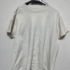 ①GU Tシャツ　オフホワイト