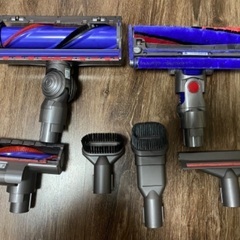 分解清掃済】コードレス ダイソン 掃除機 V8（スタンド付き）