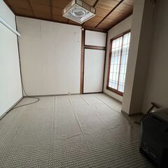 【貸倉庫】シャッター付きの元事務所ですが分割して倉庫にレンタル可能　 − 鳥取県