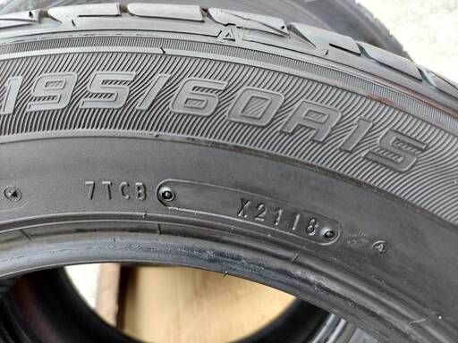 195/60R15　4本　ダンロップＳＰスポーツＬＭ７０４　ラフェスタなどに