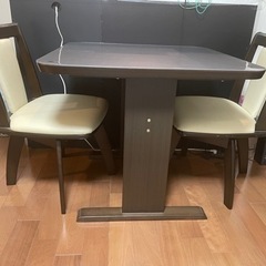 ニトリ　椅子とテーブルのセット