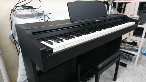 鍵盤楽器、ピアノ 電子ピアノ Roland ローランド RP102-BK 2019製 動作品