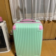 新品、スーツケース、可愛い色