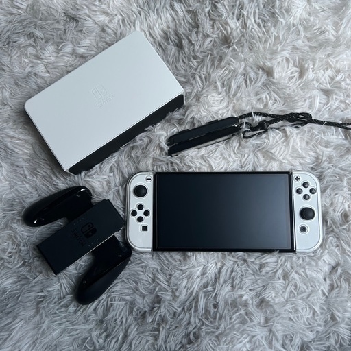 【マリパ付き】任天堂Switch有機EL (White)