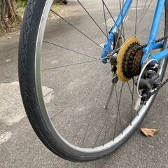 クロスバイク WEEKEND BIKES 700×32C ブルー 510mm