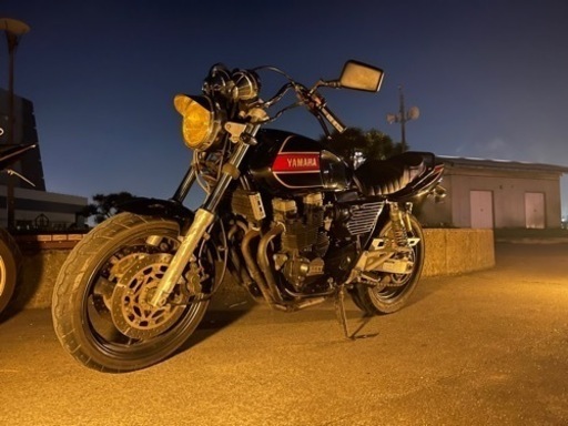 xjr400 rzカラー外装アルフィン